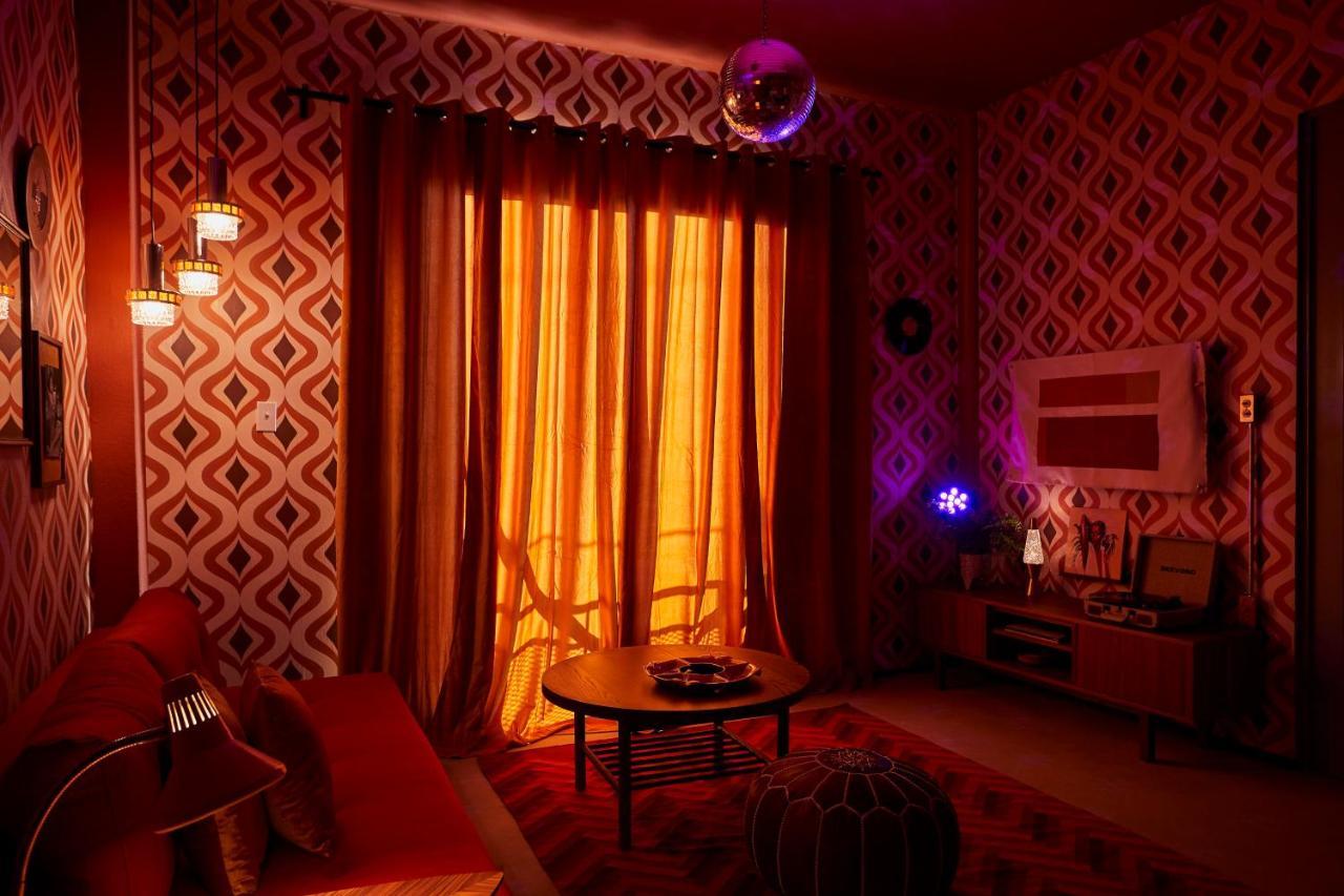 Mood Haus By Dw - 70'S Retro Stays Сан Хуан Екстериор снимка